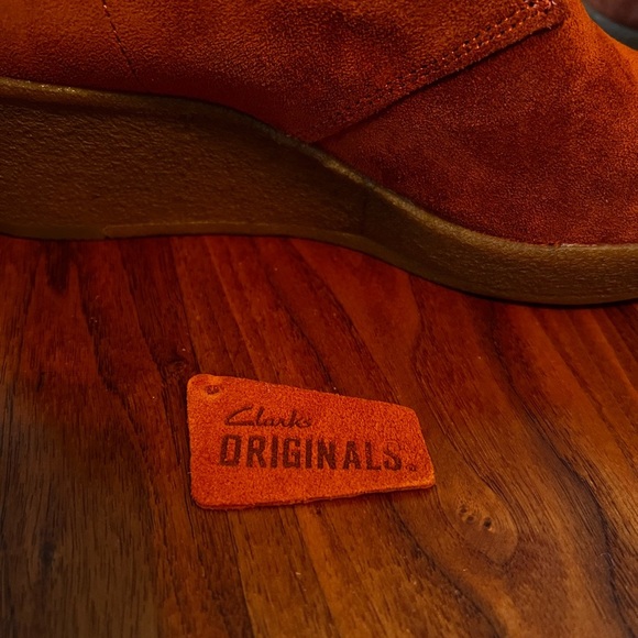 Women’s Clark’s Aggie Terra Suede Boot🧡 - Picture 8 of 16